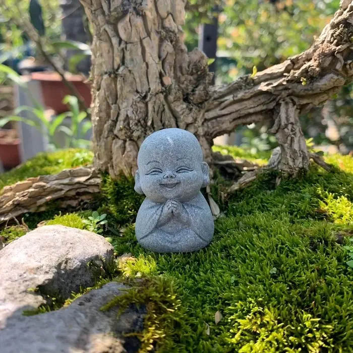 Statue de bouddha en pierre