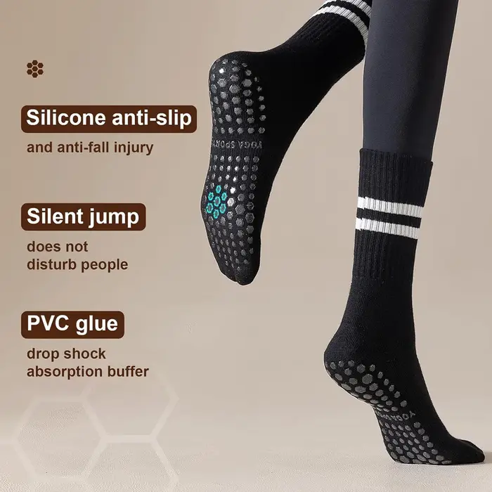 Chaussettes de yoga et de pilates avec poignées pour femmes
