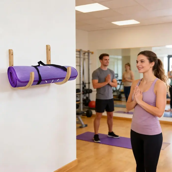 Support mural en bois pour tapis de yoga