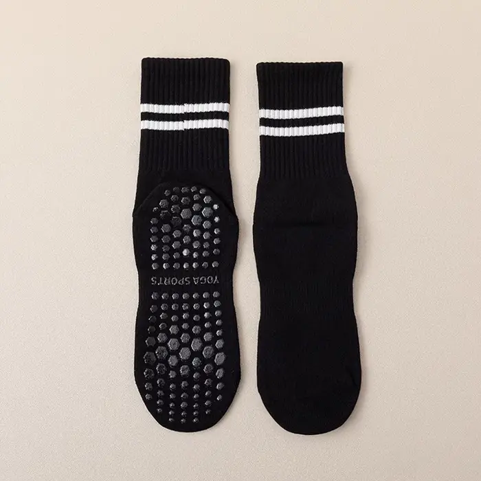 Chaussettes Pilates avec poignées pour femmes