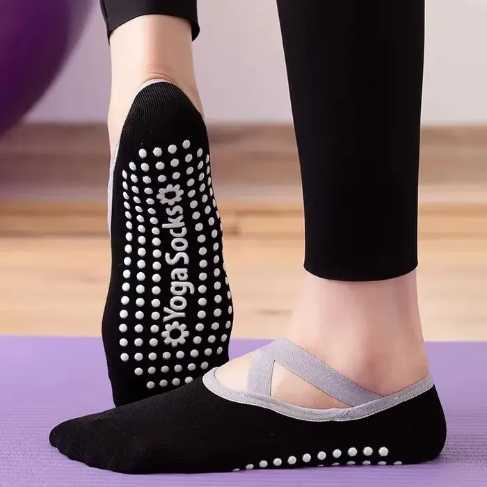 Chaussettes de Yoga respirantes à fond de serviette pour femmes, chaussettes de Pilates à bandes ant