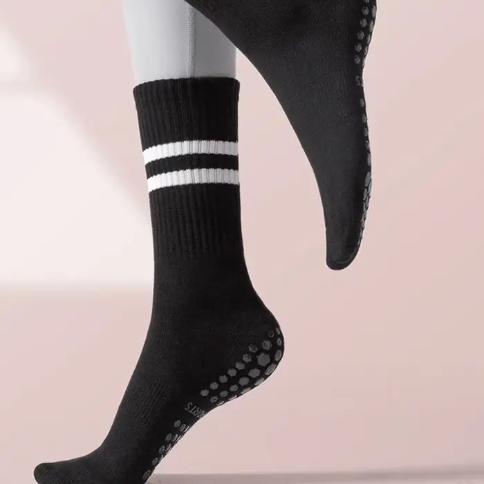 Chaussettes Pilates avec poignées pour femmes