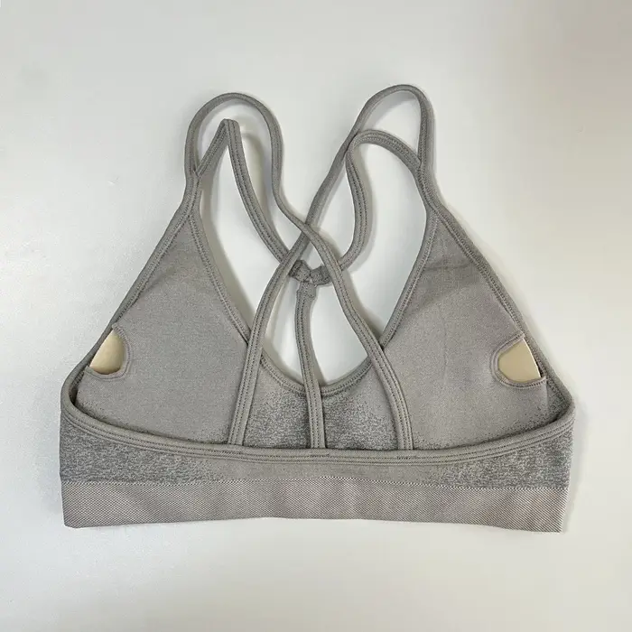 Ignite Cross Back Soutien-gorge de sport Femmes Soutien-gorge de yoga rembourré Halter Fitness Gym H