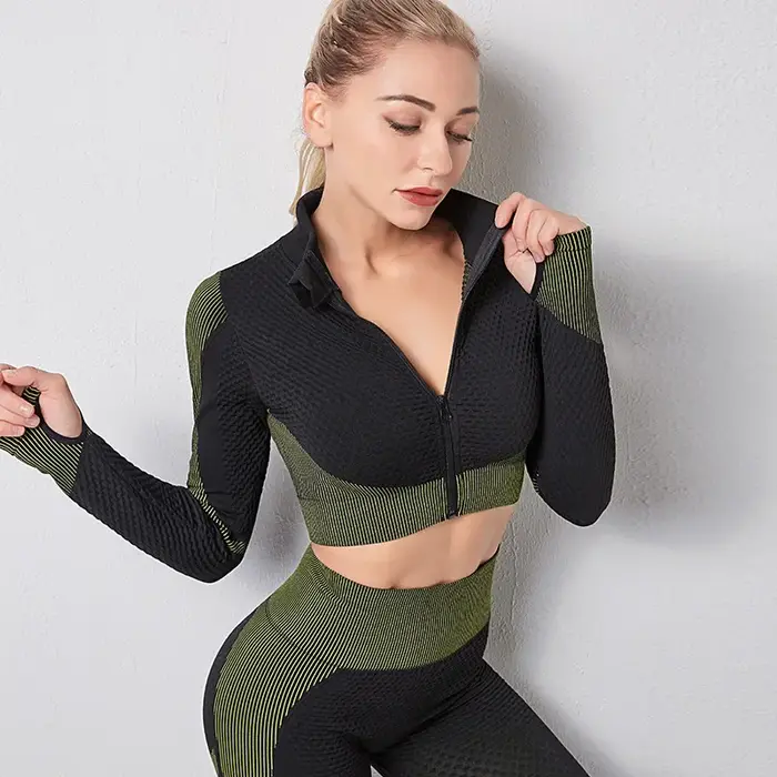Tenues de sport pour femmes