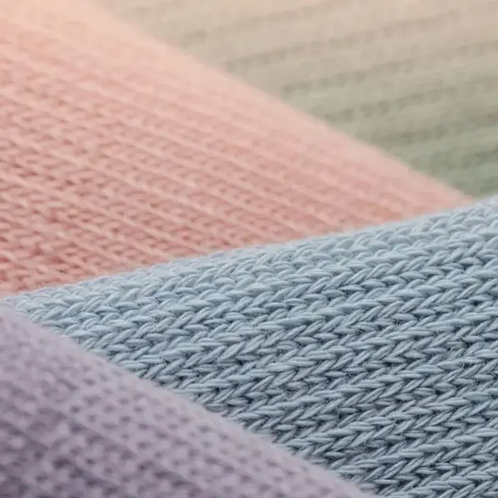 Chaussettes Pilates avec poignées pour femmes