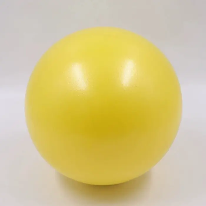 Petite balle d'exercice pour entre les genoux