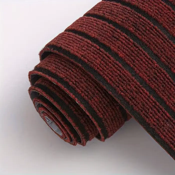 1 rouleau de tapis auto-adhésif
