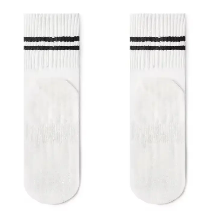 Chaussettes de Pilates antidérapantes pour femmes avec grip