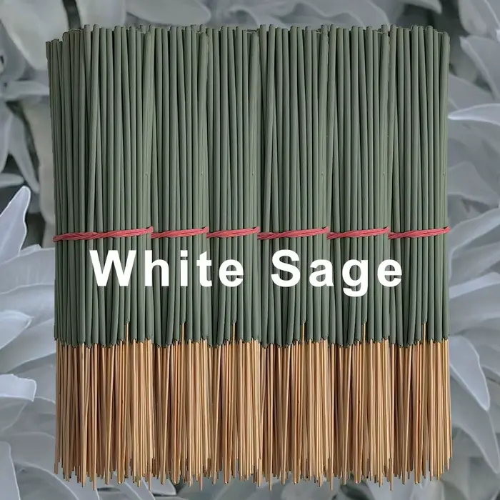 Huile essentielle de lavande et de sauge blanche menthe