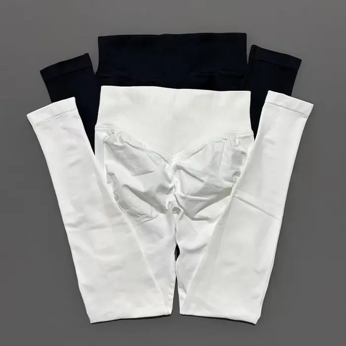 Femmes sport Leggings sans couture Yoga pantalons longs exercice Scrunch fesses Leggings vélo course
