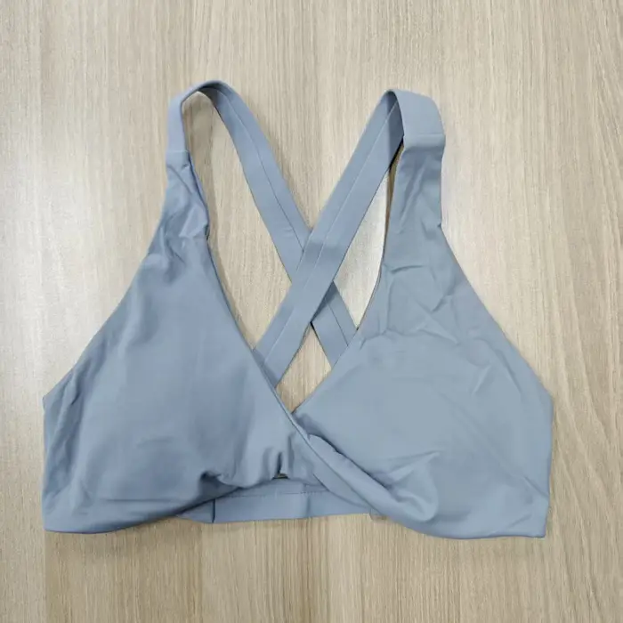 SHINBENE Soutien-gorge de sport torsadé pour femme - Dos croisé rembourré