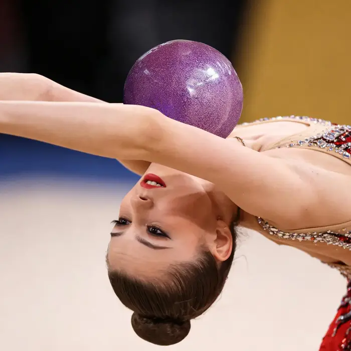 Balle de gymnastique professionnelle balles ergonomiques à haute élasticité pour jeunes filles