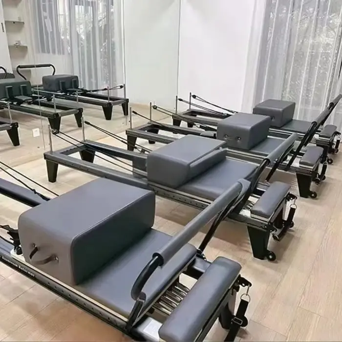 Reformer Pilates Commercial Professionnel en Aluminium pour Studio – Amincissement Corporel et Exercice Commercial