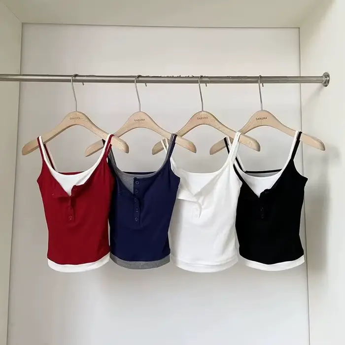 Débardeur de Yoga, débardeur de sport deux pièces simulé une pièce avec coussinets de soutien-gorge 